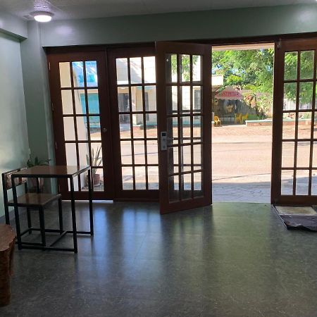 Beinte Singko De Marso Apartments Candon 외부 사진