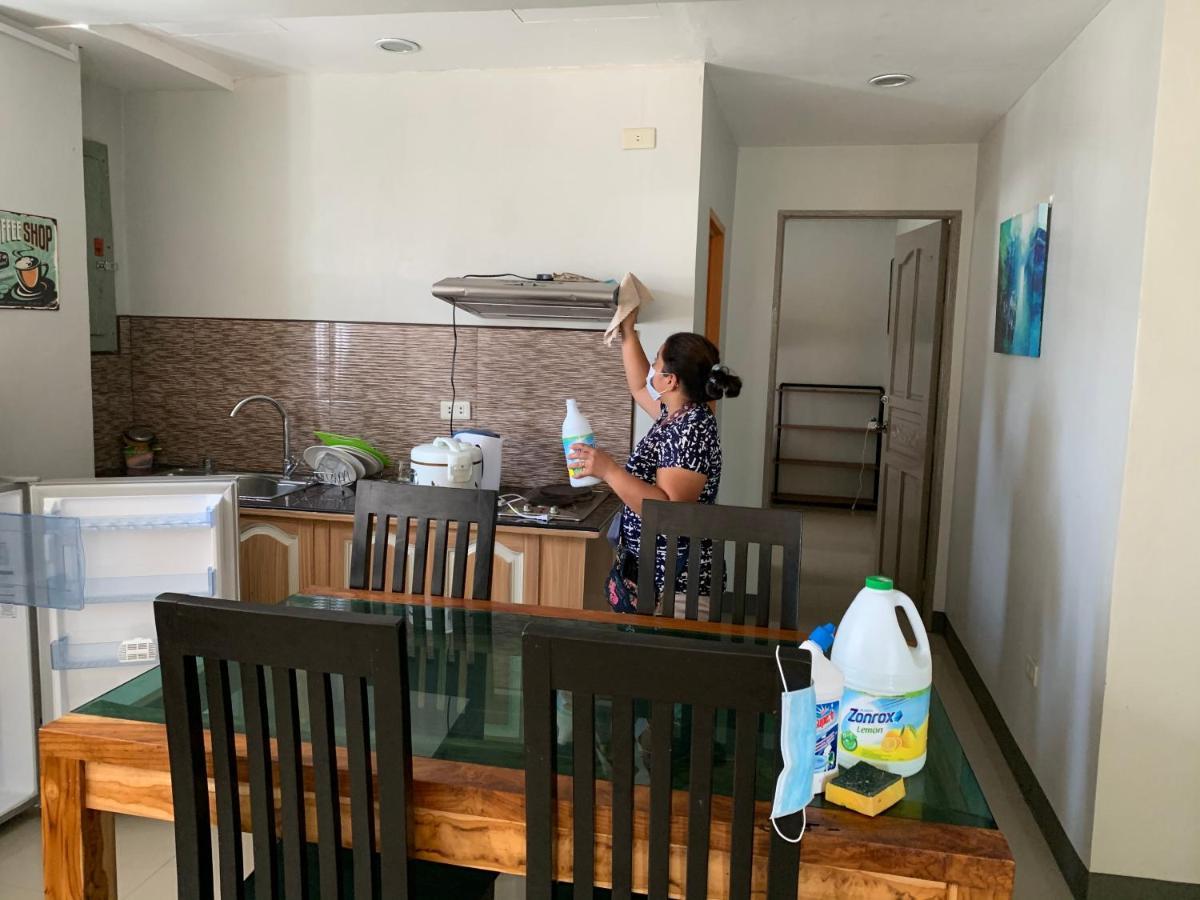Beinte Singko De Marso Apartments Candon 외부 사진