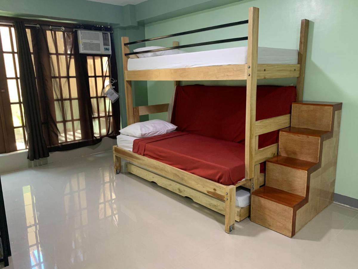 Beinte Singko De Marso Apartments Candon 외부 사진