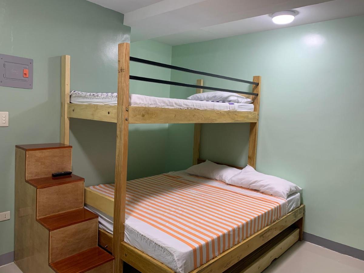 Beinte Singko De Marso Apartments Candon 외부 사진