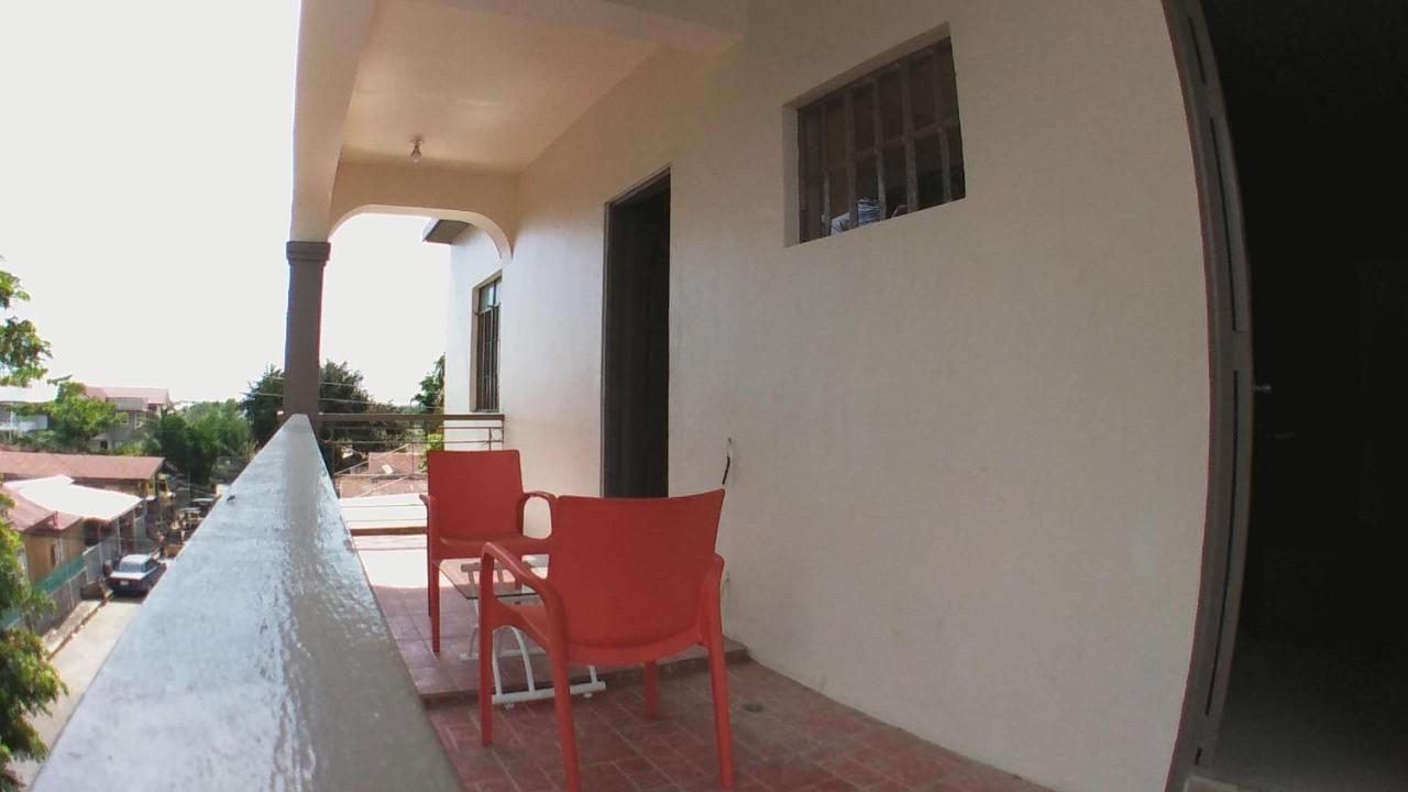 Beinte Singko De Marso Apartments Candon 외부 사진