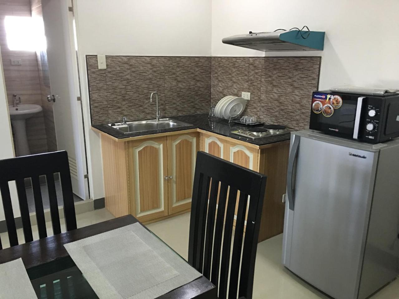 Beinte Singko De Marso Apartments Candon 외부 사진