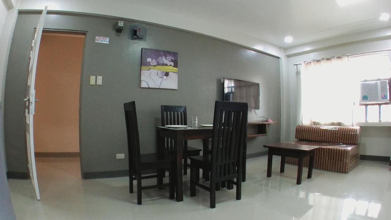 Beinte Singko De Marso Apartments Candon 외부 사진