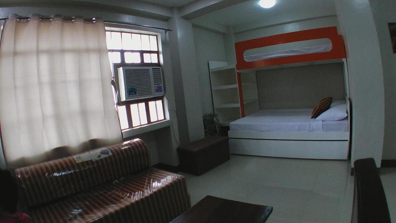 Beinte Singko De Marso Apartments Candon 외부 사진